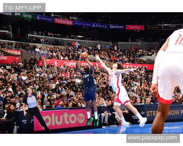 登博斯与阿尔梅勒对决结果揭晓精彩瞬间回顾与分析 登博斯与阿尔梅勒对决结果揭晓精彩瞬间回顾与分析